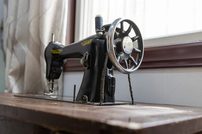 舊縫紉機(jī)