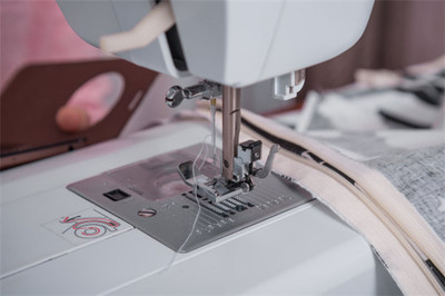 標(biāo)準(zhǔn)牌縫紉機(jī)老式圖片 標(biāo)準(zhǔn)牌老式縫紉機(jī)圖片大全