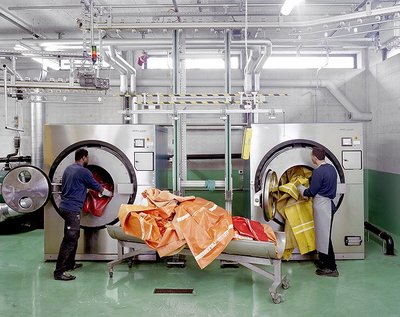 FREITAG 兄弟如何用舊卡車蓬布征服全球時尚潮人?