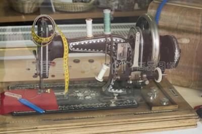 發(fā)明工坊與縫紉機(jī) 工業(yè)革命中的創(chuàng)新與變革